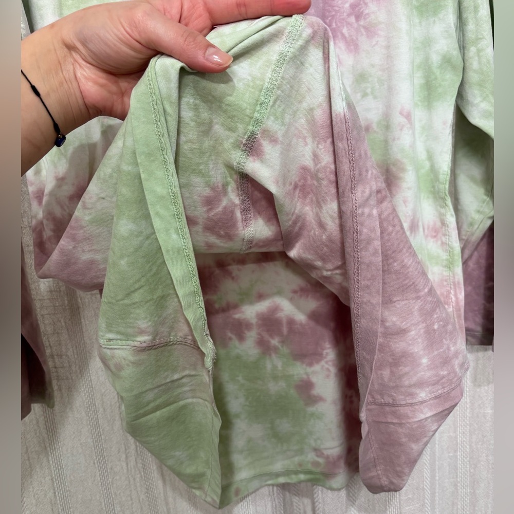 We The Free People Be Free Tie Dye Tee Green Purple Long Sleeve Top Boho M - Picture 8 of 12